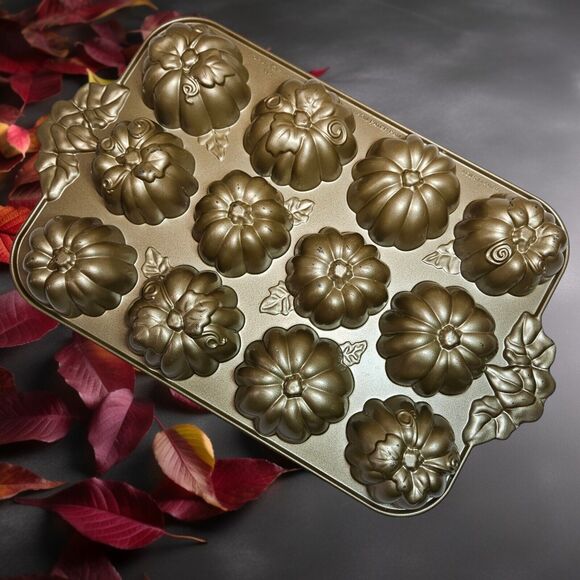 Other - Williams Sonoma Pumpkin Patch Pan Nordic Ware Cake Molds Thanksgiving Non-Stick